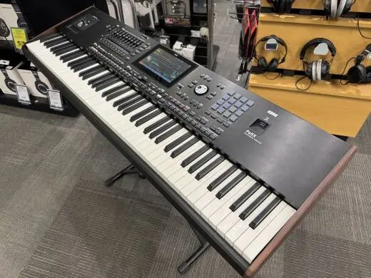Korg PA5X88 Pro Arranger - SAVE $2000!